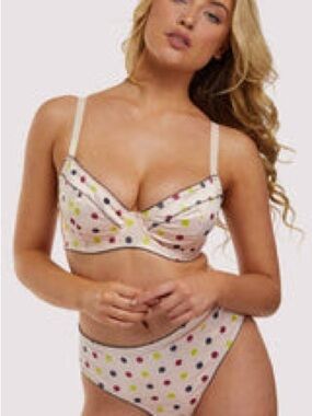 ***RARE*** Felicity Hayward x Playful Promises Bra 32G and Garter Belt
